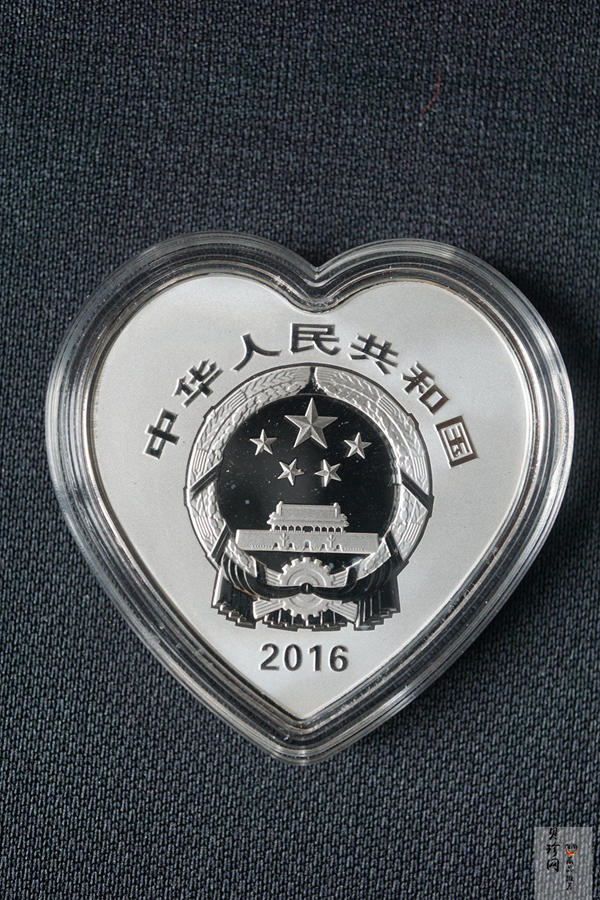 【160406】2016年吉祥文化-并蒂同心30克精制银币