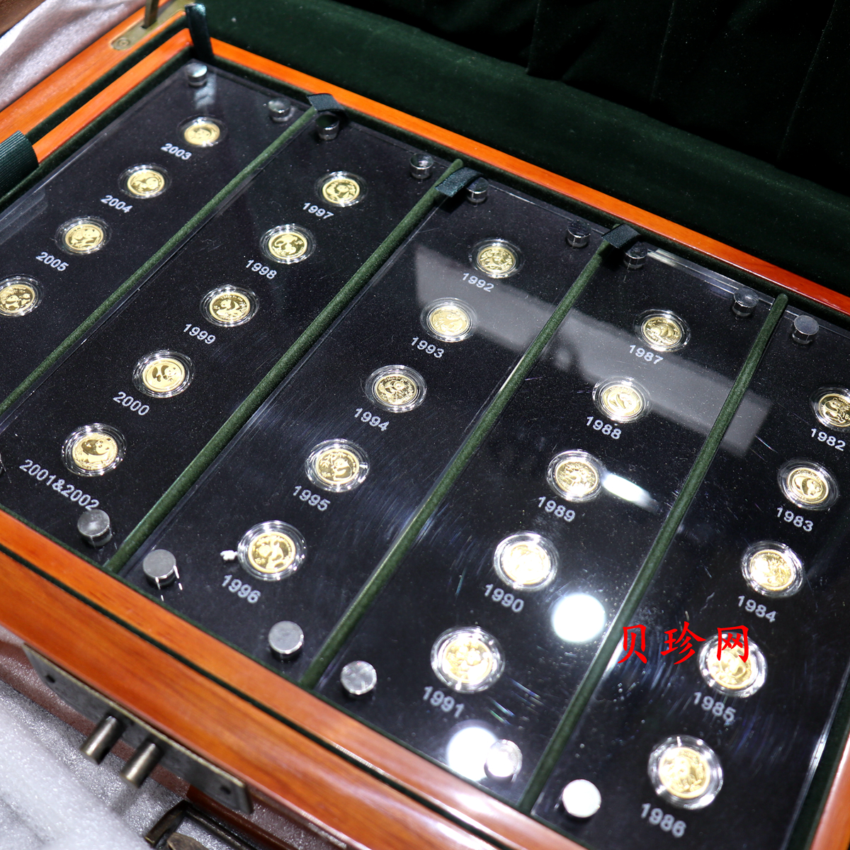 【079050】2007年中国熊猫金币发行25周年1/25盎司精制金币25枚一套