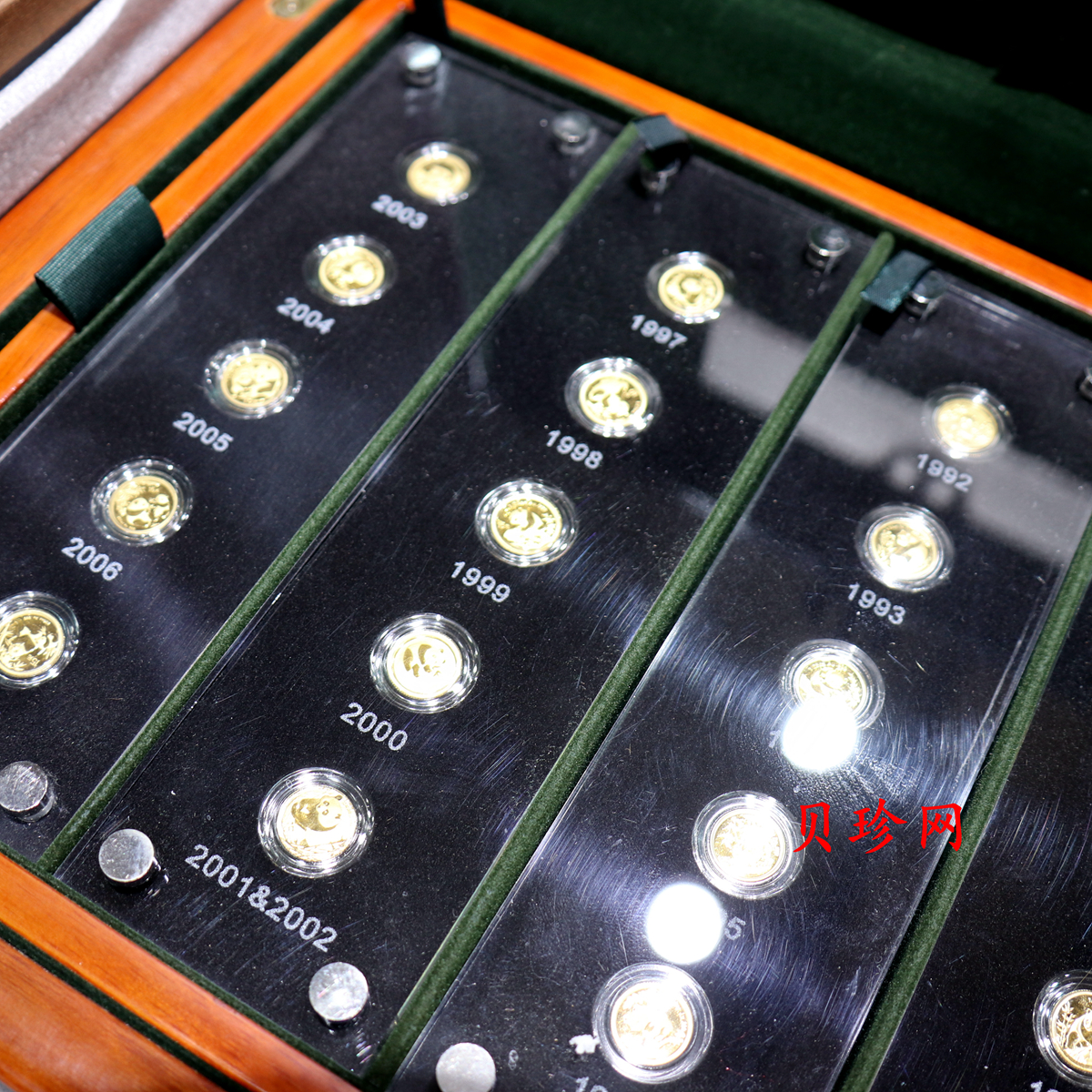 【079050】2007年中国熊猫金币发行25周年1/25盎司精制金币25枚一套