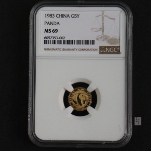 【830105】1983年熊猫1/20盎司普制金币