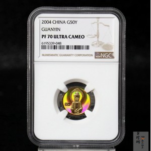 【040901】2004年观音金纪念币-白衣观音像1/10盎司幻彩精制金币