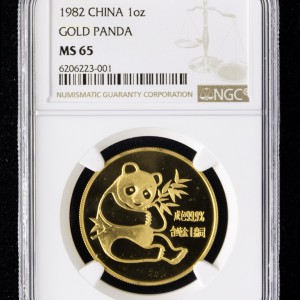 【820101】1982年熊猫1盎司普制金币